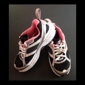 Nike Dart 8 Running Shoe